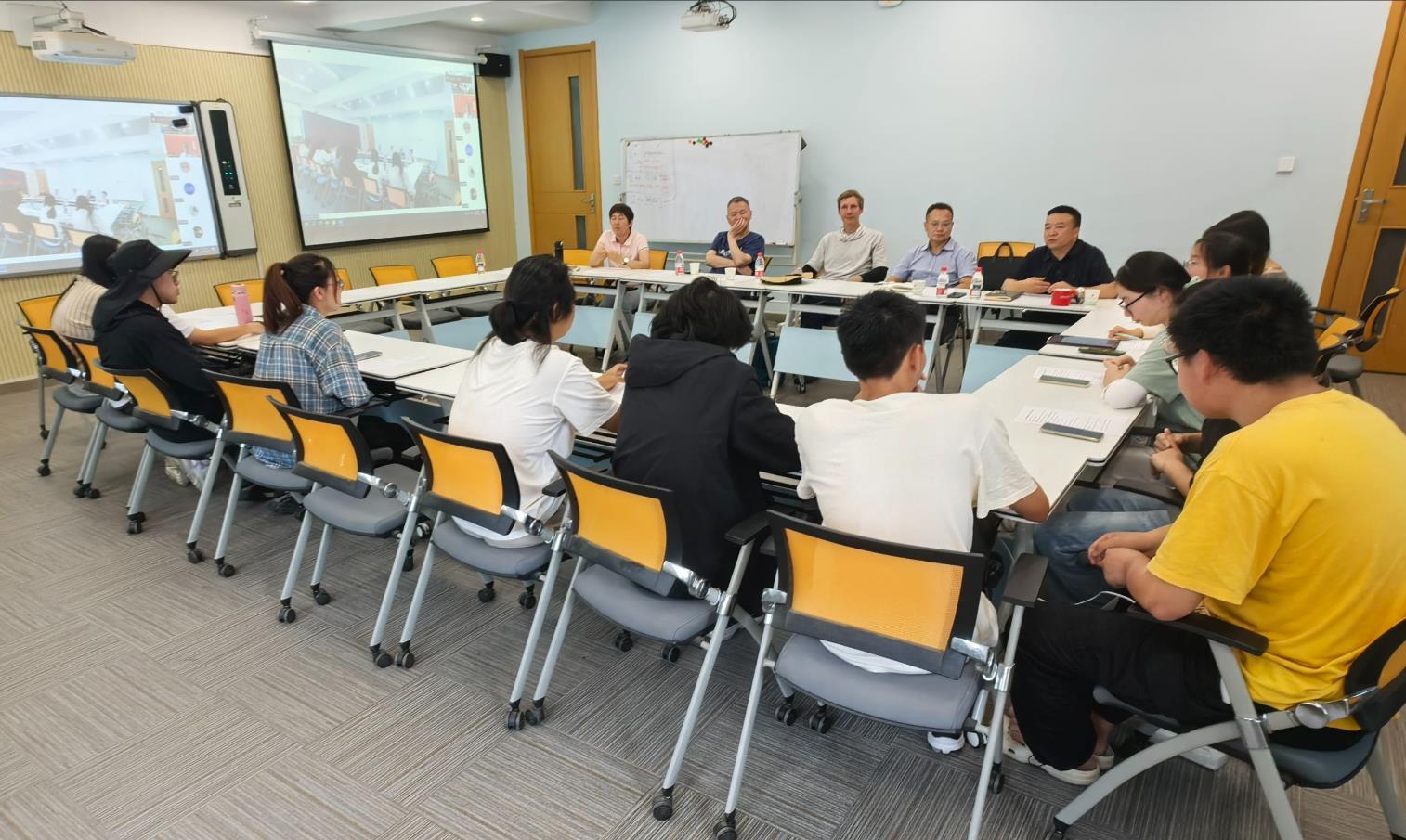 3座谈会.jpg